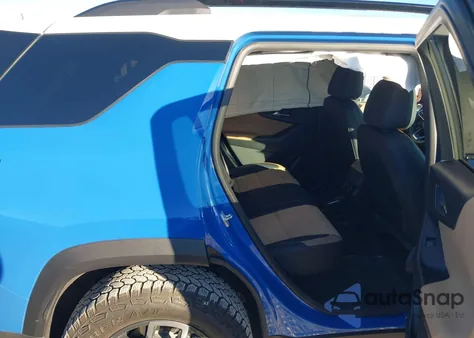 2025 Chevrolet Equinox Awd Activ z USA, uszkodzony, nr VIN 3GNAXSEG1SL167904